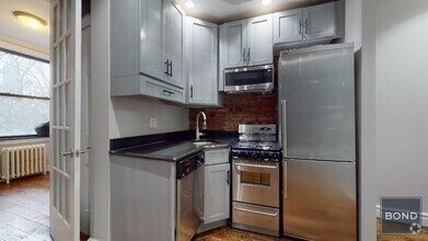 Building Photo - 326 E 35th St