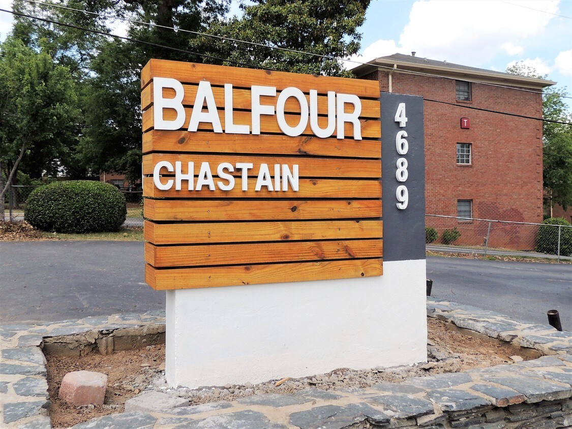 4689 Roswell Rd NE, Sandy Springs, GA 30342 Apartments in Sandy