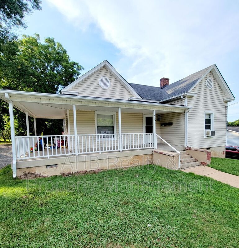 633 Tucker St Unit 633 Tucker St A, Burlington, NC 27215 Condo for