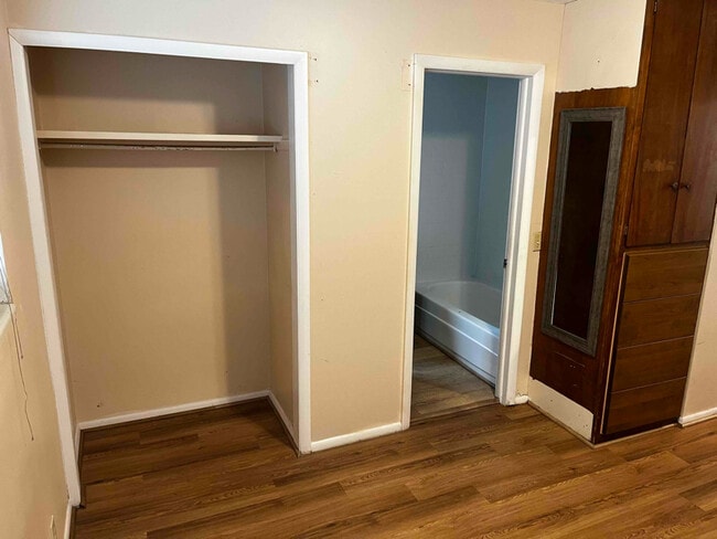 Building Photo - 778 N Main St