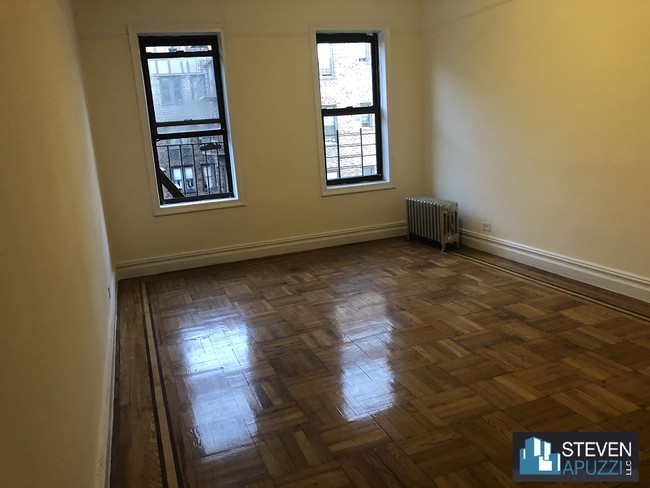 Foto del edificio - 2161 Barnes Ave
