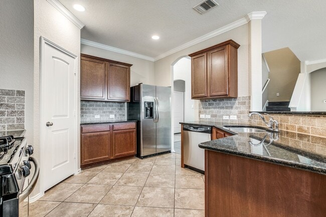 Building Photo - 14527 High Plains Dr
