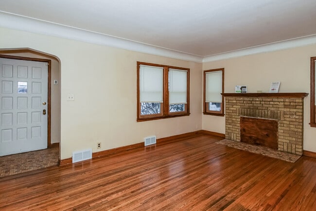 Foto del edificio - 3551 N Knox Ave