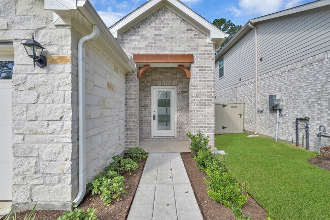 Foto del edificio - 40510 Berylline Ln.