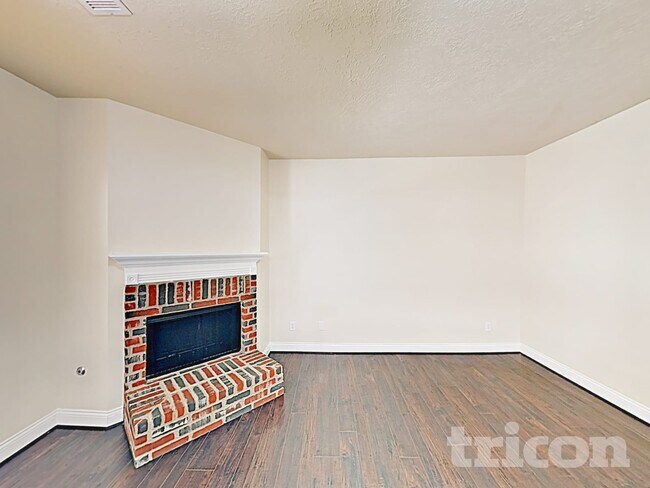 Building Photo - 12043 Belle Ct