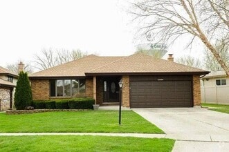 Building Photo - 15429 Church Ln