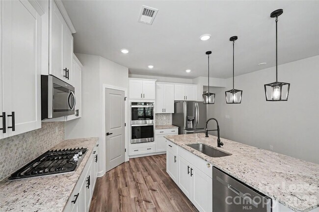 Building Photo - 4513 Duplin Dr