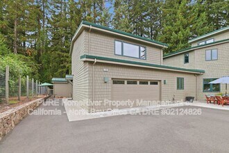 Building Photo - 5980 Melita Rd