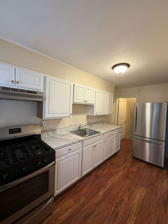 Building Photo - 4408 Eldone Rd