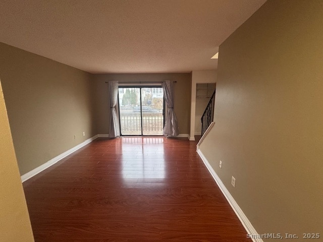 Building Photo - 15 Crest St