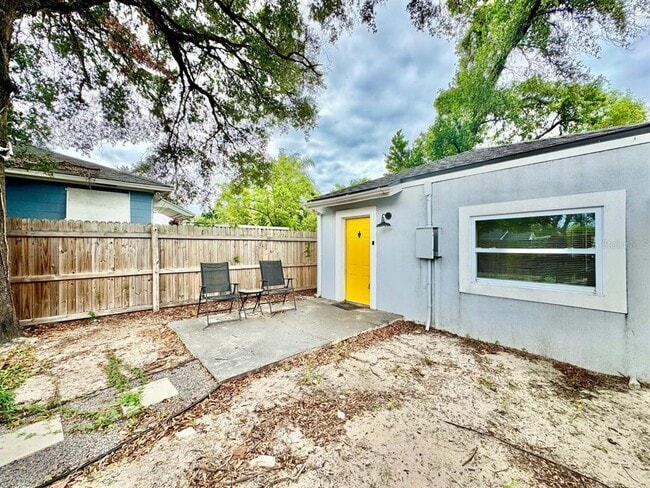 Building Photo - 1803 E Frierson Ave