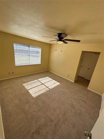 Building Photo - 745 Spring Valley Dr