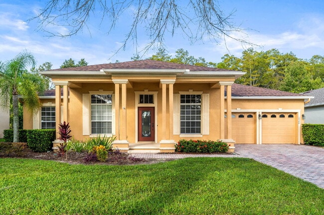 Spacious 4-Bedroom Pool Home with 3 Full B... - Spacious 4-Bedroom Pool Home with 3 Full B...