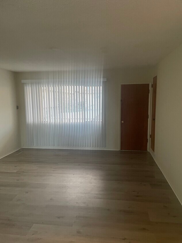 Foto del edificio - 918 W Huntington Dr