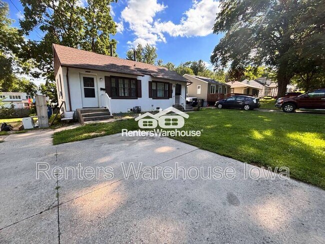 Building Photo - 3820 Lincoln Pl Dr