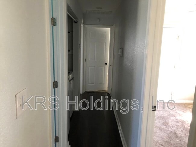Building Photo - 808 Johnstons Rd