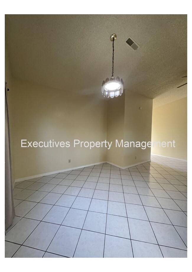 Foto del edificio - House for Rent|623 E Clinton Ave Atwater