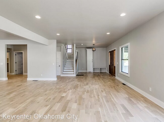 Building Photo - 4 br, 4 bath House - 1122 NW 13th St