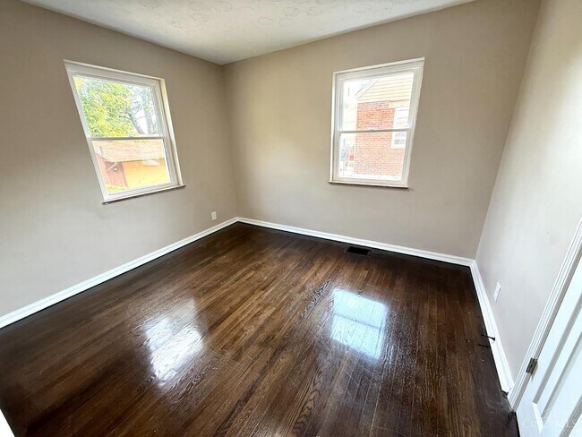 Foto del edificio - 6824 Salem Rd