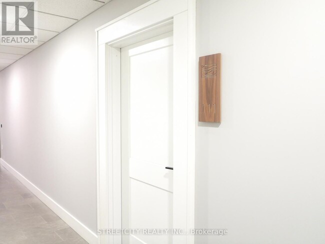 Photo du bâtiment - 480-480 Callaway Rd