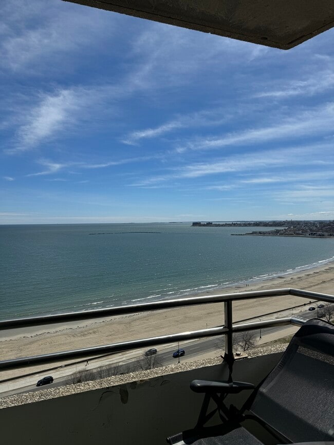 Building Photo - 382 Ocean Ave