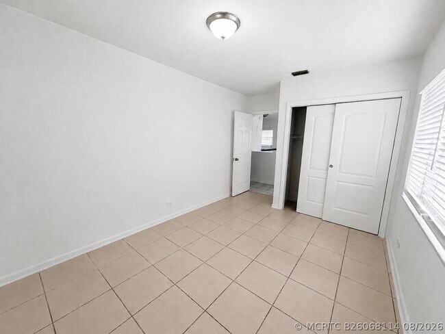Foto del edificio - 715 SW 14th Ave