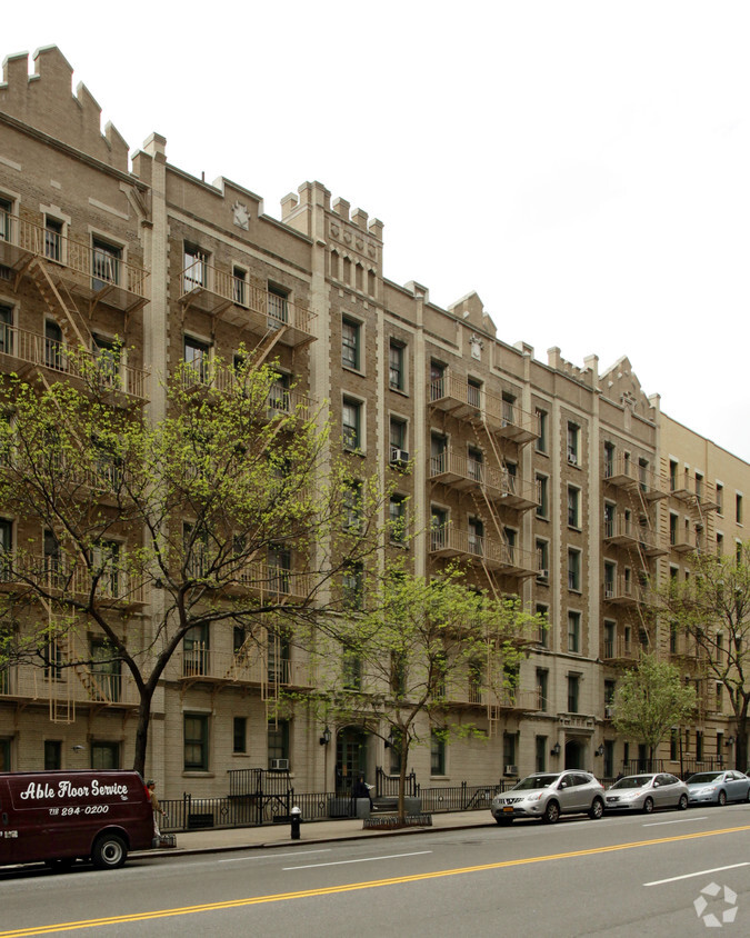 516 E 79th - 516 E 79th St