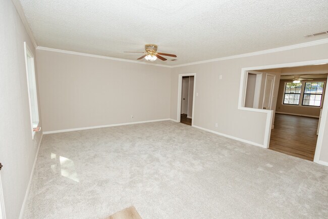 Building Photo - 3609 Cumberland Ave