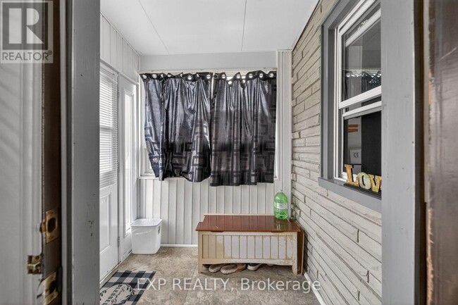 Building Photo - 150 Crowland Ave