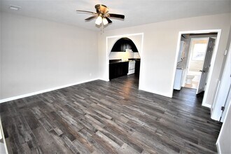 Building Photo - 115 W Fork Dr