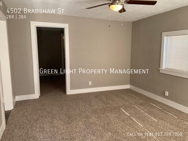 Foto del edificio - 4502 Bradshaw St