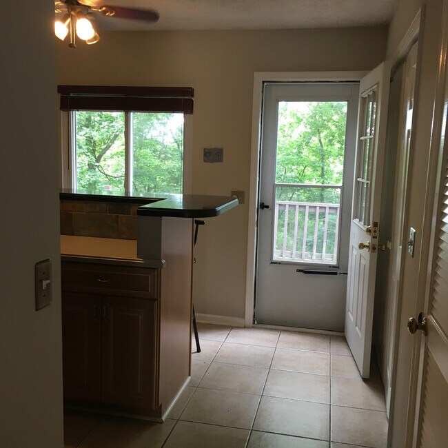 Foto del edificio - Move In Ready - Just off I-24