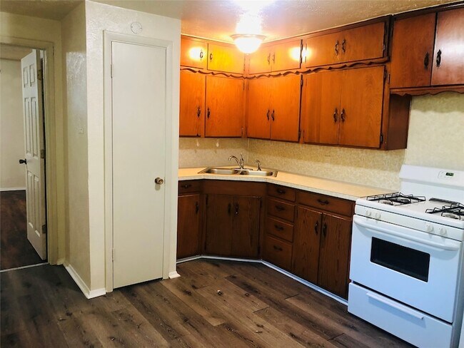 Foto del edificio - 518 W Sycamore St