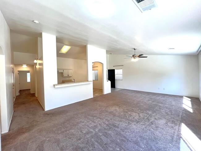 Building Photo - 10215 Starlight Peak Dr