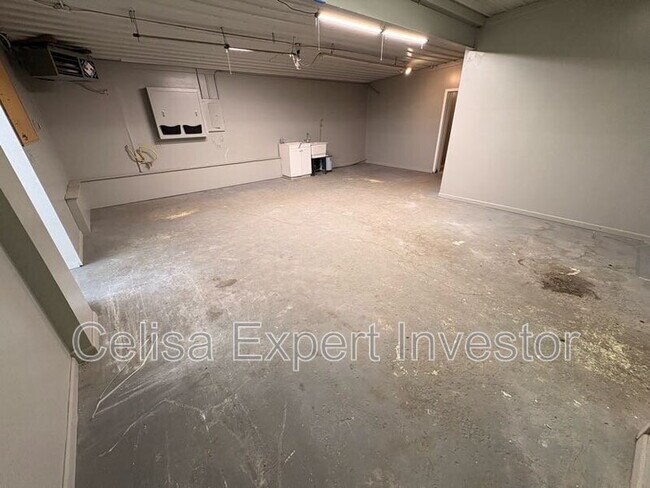 Foto del edificio - 2128 Broadway