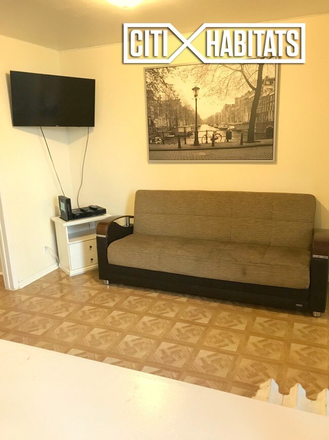 Foto del edificio - 715 W 180th St