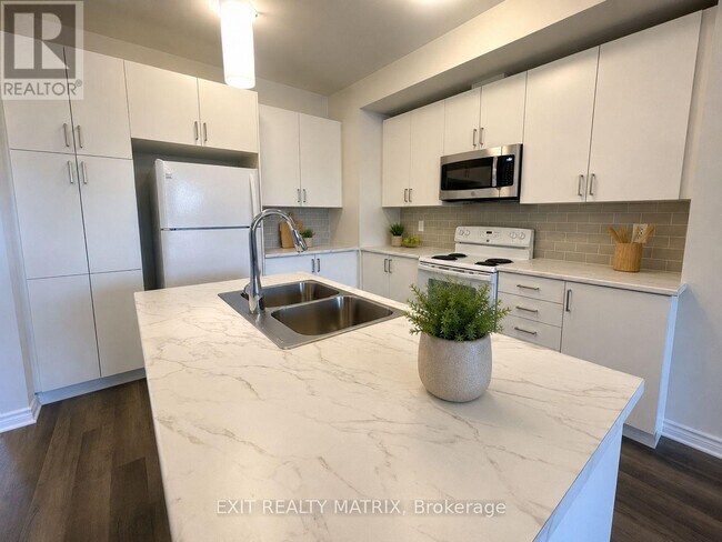Photo du bâtiment - 317 Rue Labelle St