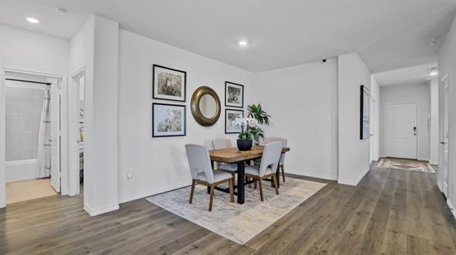 Foto del edificio - 1320 McCasland Dr