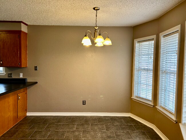 Foto del edificio - 1907 Cottonwood St