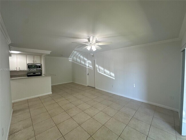 Foto del edificio - 7951 SW 104th St