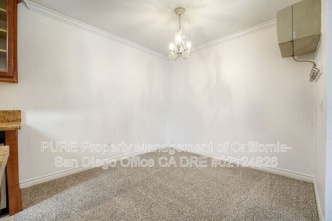 Foto del edificio - 9909 Azuaga St