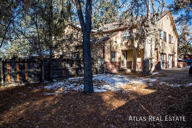 Foto del edificio - 143 E Longs Peak Ave