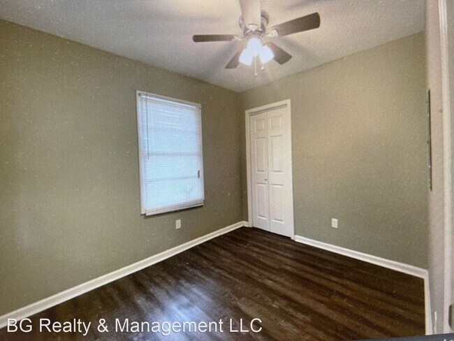 Foto del edificio - 1 br, 1 bath House - 319 Glenn Street Unit B