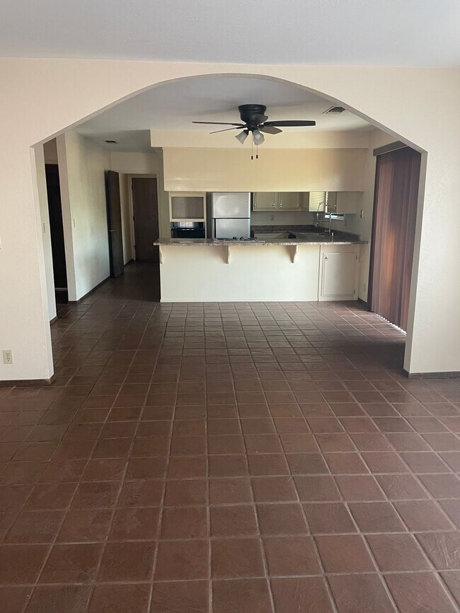 Building Photo - COUNTRY SETTING - LOVELY HOME SITTING ON 2...
