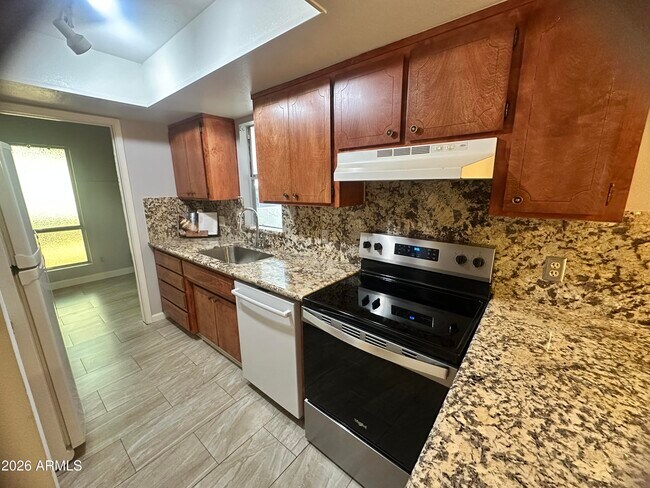 Foto del edificio - 5208 S Hazelton Ln