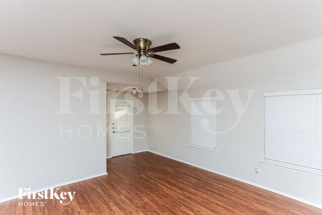 Building Photo - 1221 Koto Wood Dr