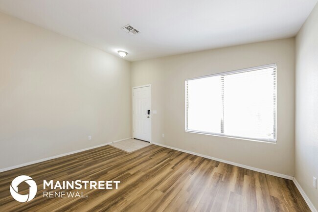 Foto del edificio - 8856 W Griswold Rd