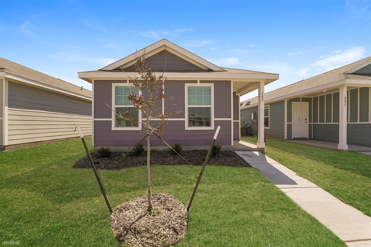 Primary Photo - 4 br, 2 bath House - 150 Branch Village Way
