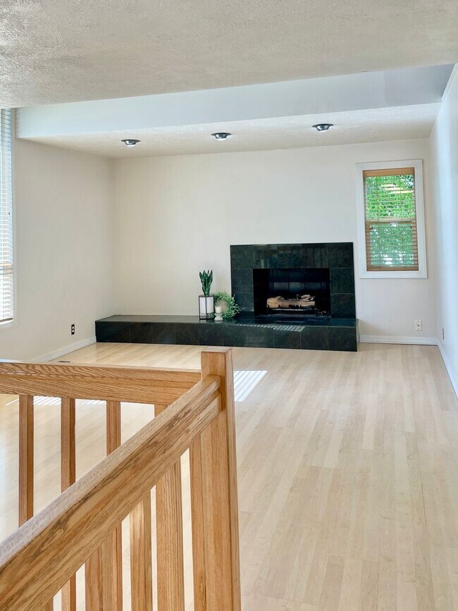 Foto del edificio - Taylorsville 3 Bedroom Home