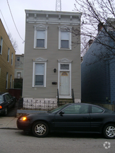 Building Photo - 2252 Flora St